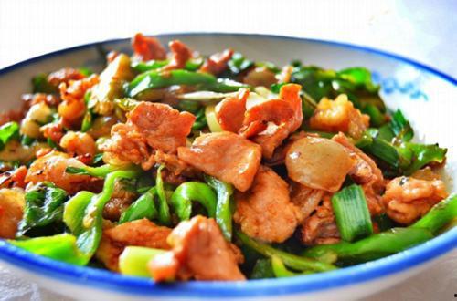 娱乐吃瓜酱辣椒炒肉,带你领略美食与娱乐的双重魅力